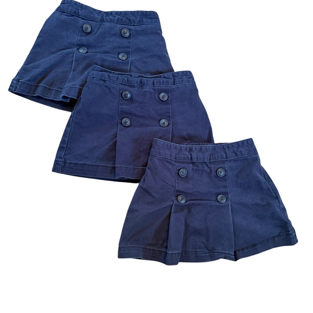 Girls Old Navy uniform skort with shorts 3 pair. EUC. $20